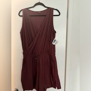 NWT Old Navy Romper sz Large